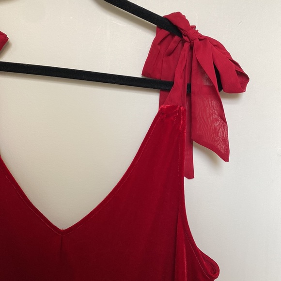 ✨Gibson Red Top with Chiffon Shoulder Ties Sz S✨ - Picture 4 of 8